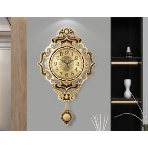 European-style vintage high-end living room wall clock‌。